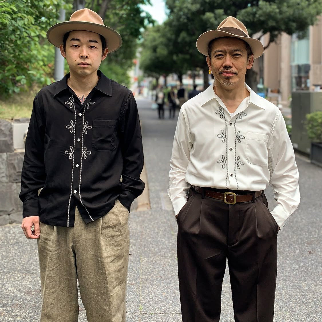 Waiting for production to increase: Embroidered Open Shirt “WESTERN”