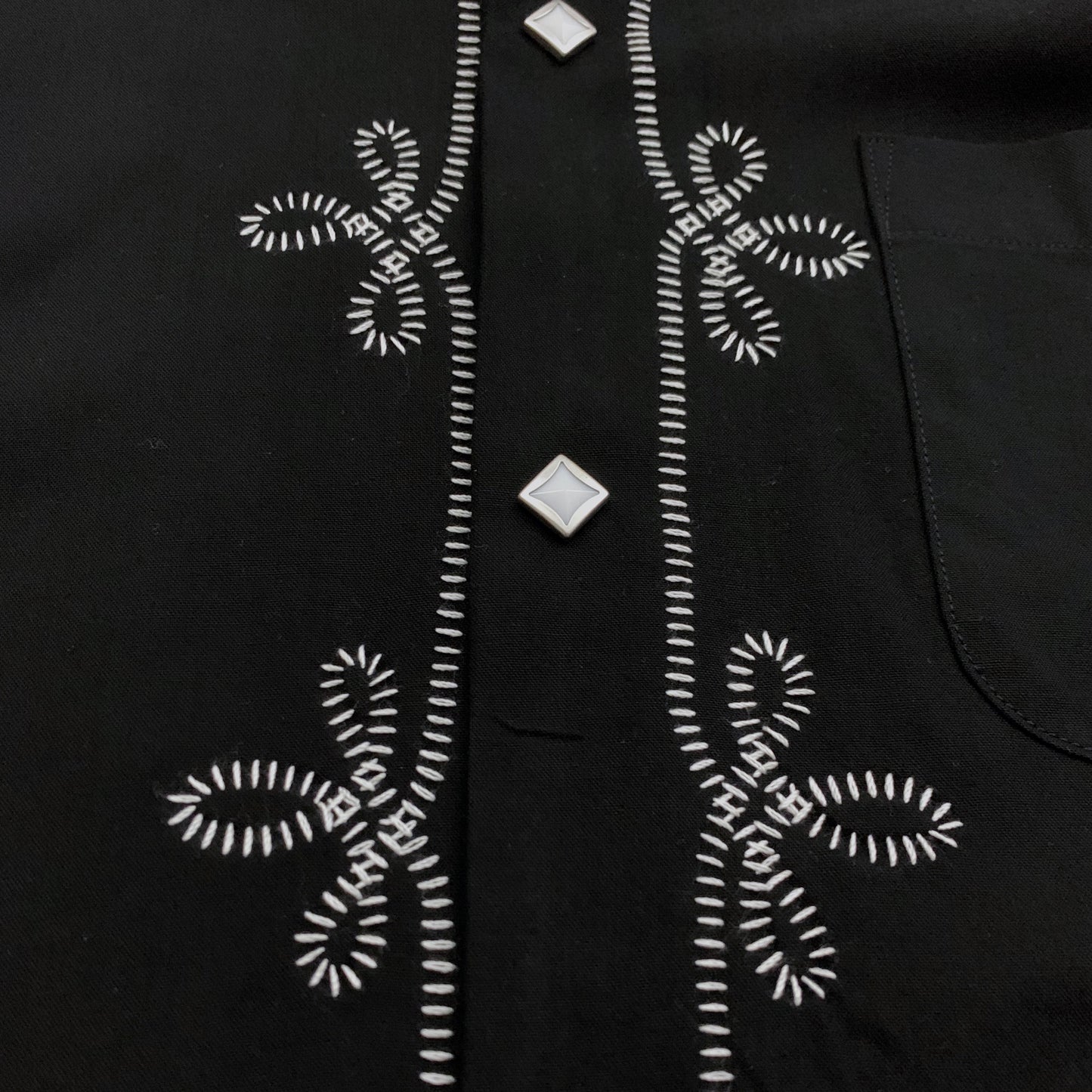 Waiting for production to increase: Embroidered Open Shirt “WESTERN”