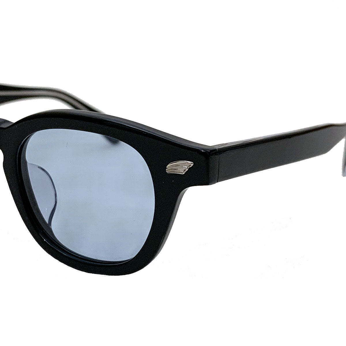 Eyewear (with hard case)