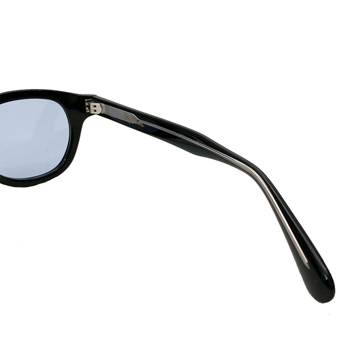 Eyewear (with hard case)