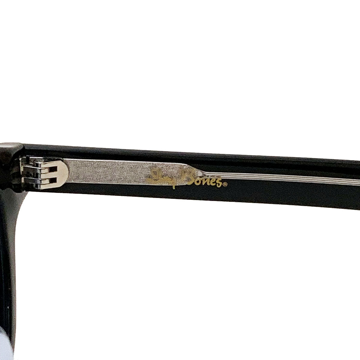 Eyewear (with hard case)