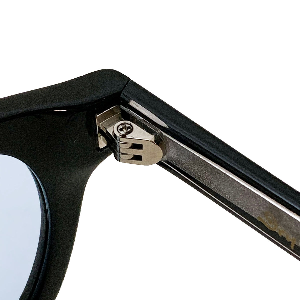 Eyewear (with hard case)