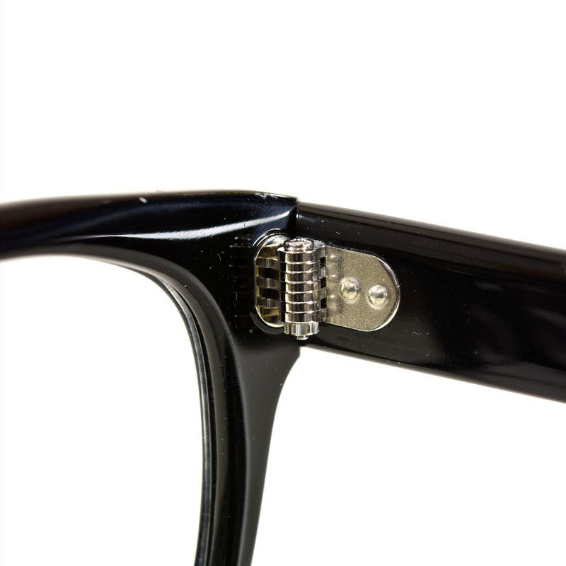 Eyewear (with hard case)