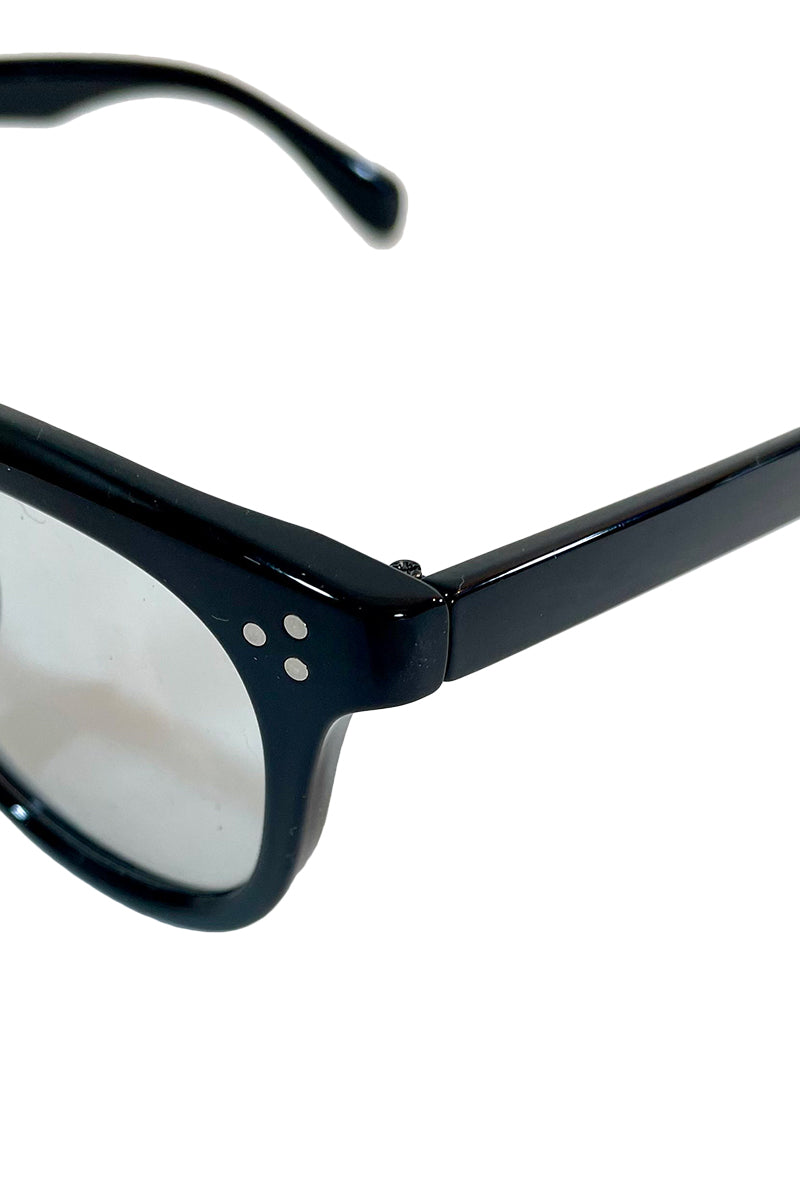Sunglass
