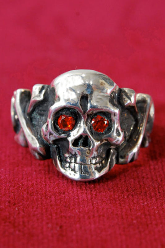 Sparkle Eyes Skull Ring "SILVER"
