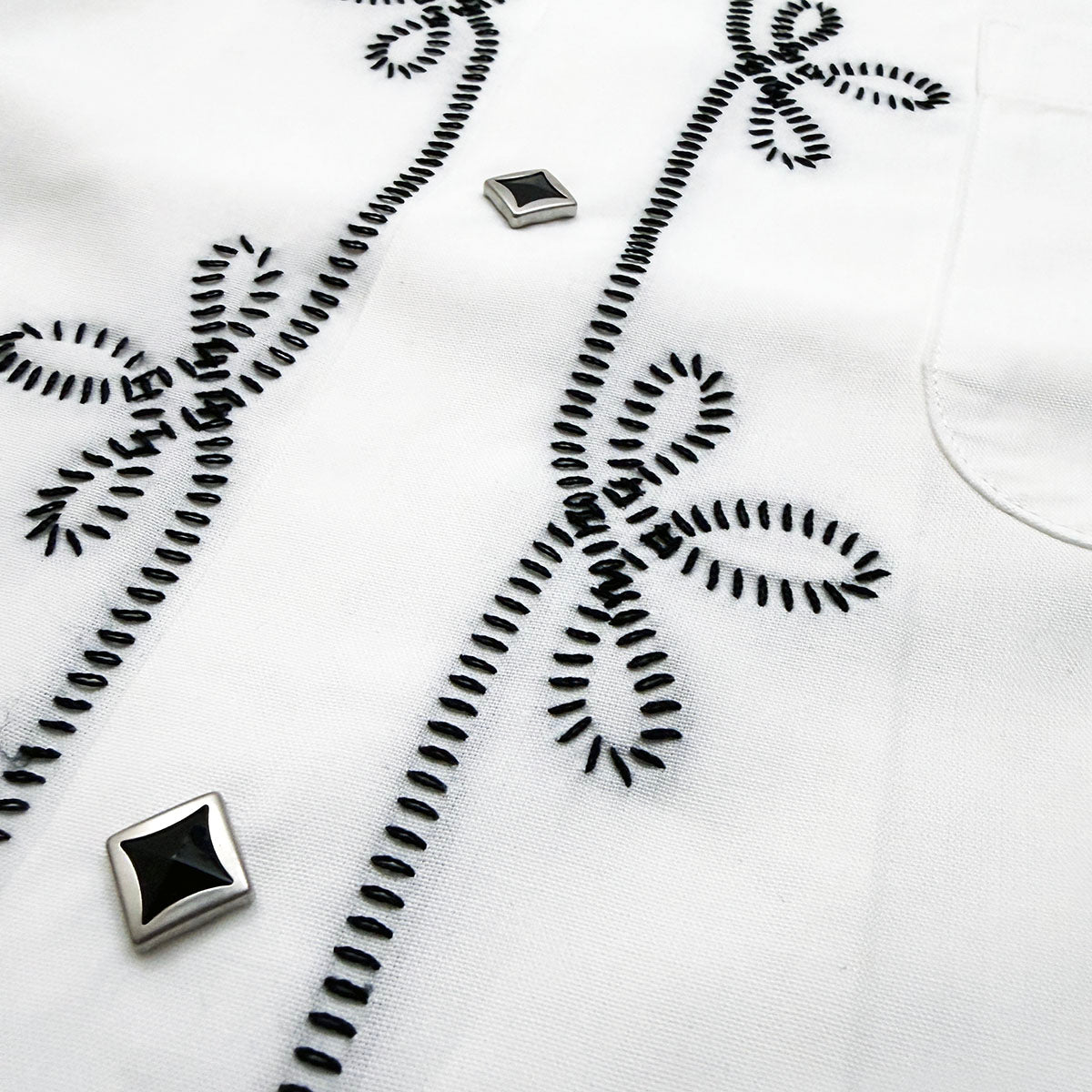 Waiting for production to increase: Embroidered Open Shirt “WESTERN”