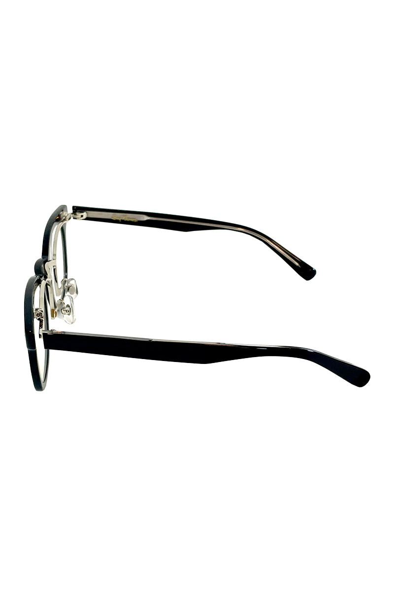 Eyewear (with hard case)