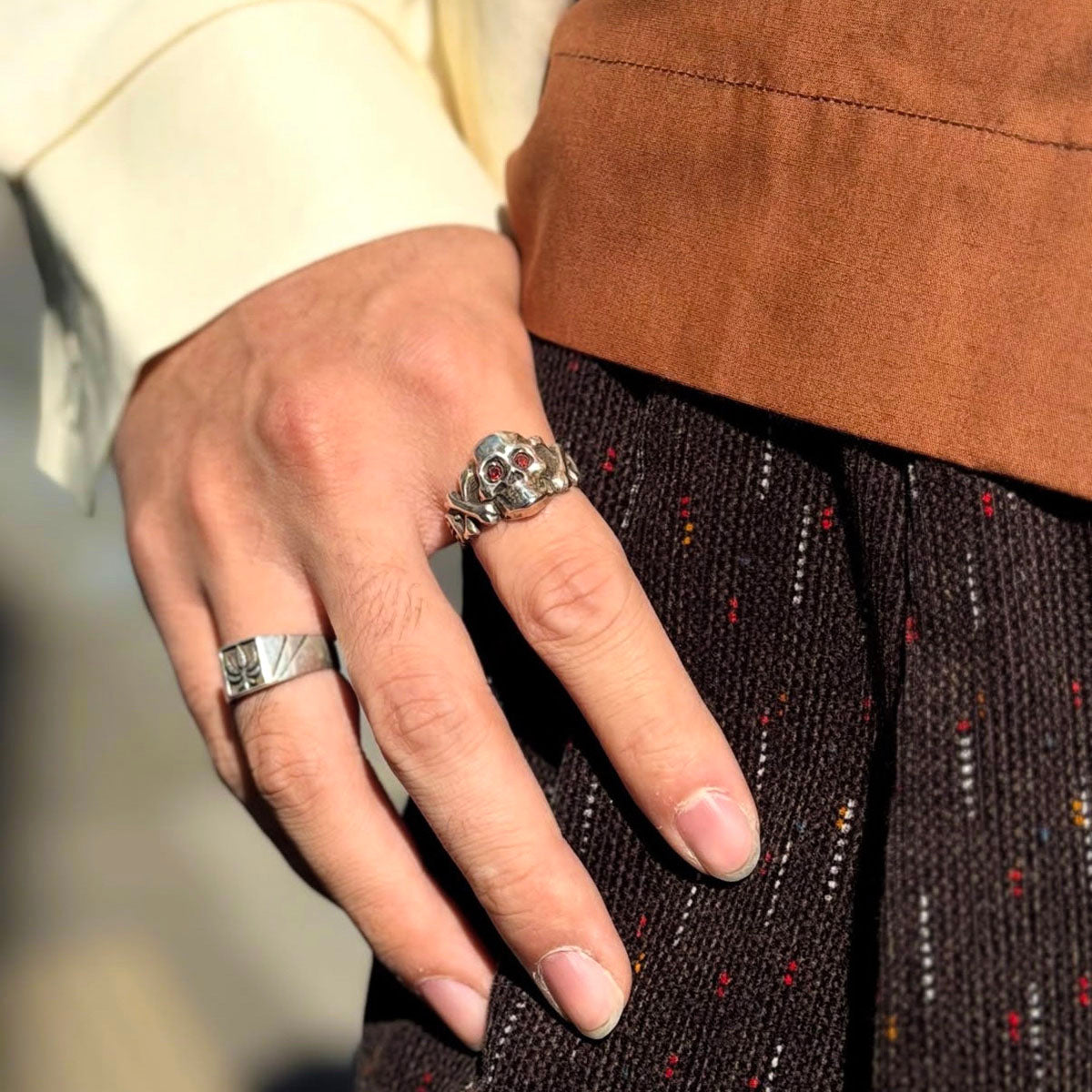 Sparkle Eyes Skull Ring "SILVER" 